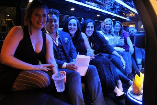 1.5 Hr Las Vegas Strip Limo Tour with Champagne and Photographs