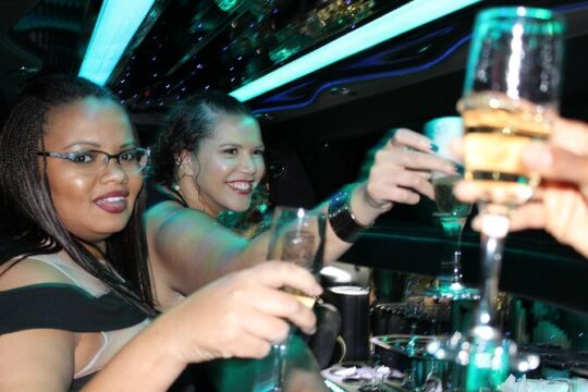 Private 2-Hour LV Limo Tour with Champagne and LV Goodies