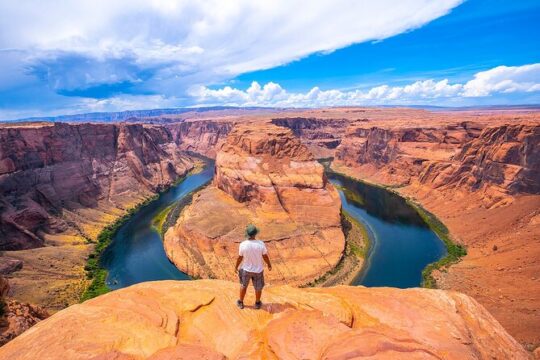 Full-day Tour in Antelope Canyon and Horseshoe Bend