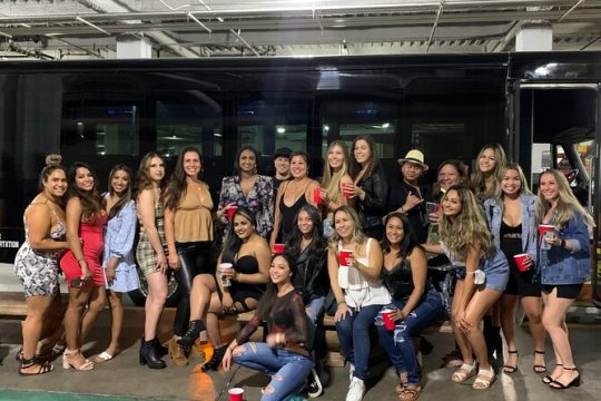 Las Vegas Bar Crawl by Party Bus with Free Drinks