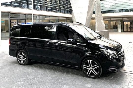 Arrival Private Transfer: Las Vegas Airport LAS to Las Vegas in Luxury Van