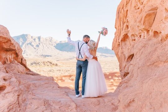 Wedding in French at Valley of Fire