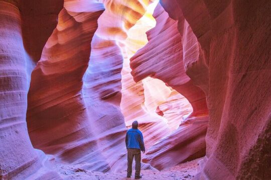 Antelope Canyon Horseshoe Bend Small Group Tour from Las Vegas